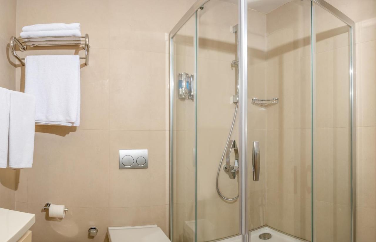 Elm Suite Hotel Istanbul Bagian luar foto